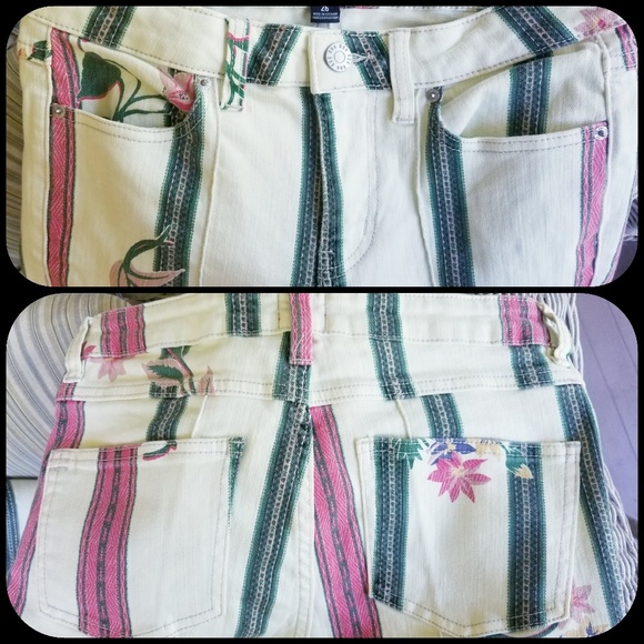 UO BDJ retro floral print Flare Bell Bottom Jeans - Picture 6 of 8